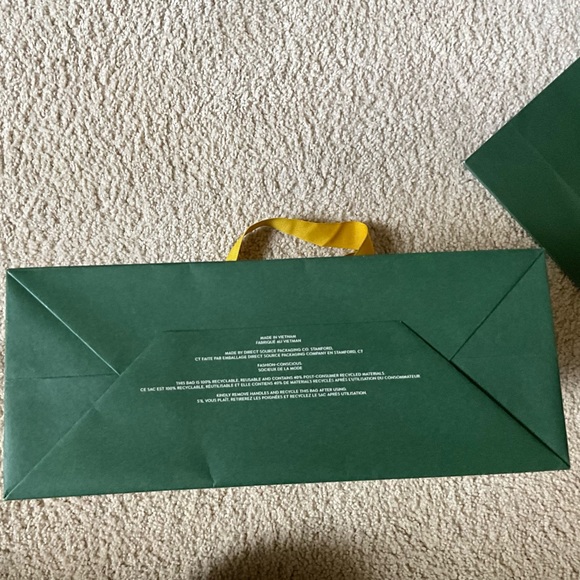 kate spade paper shopping bags (2) - Picture 4 of 11